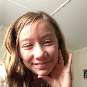 Meet your Posher, Luna